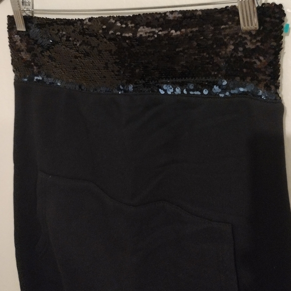 💜PENCIL SKIRT💜 - Picture 2 of 5